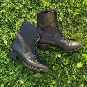 Charles David vintage granny boot size 8